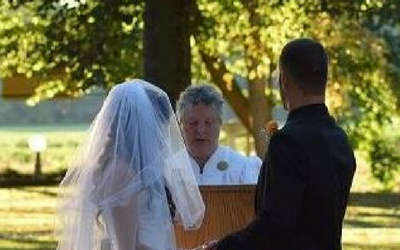 Gail Olberg officiating wedding ceremony 